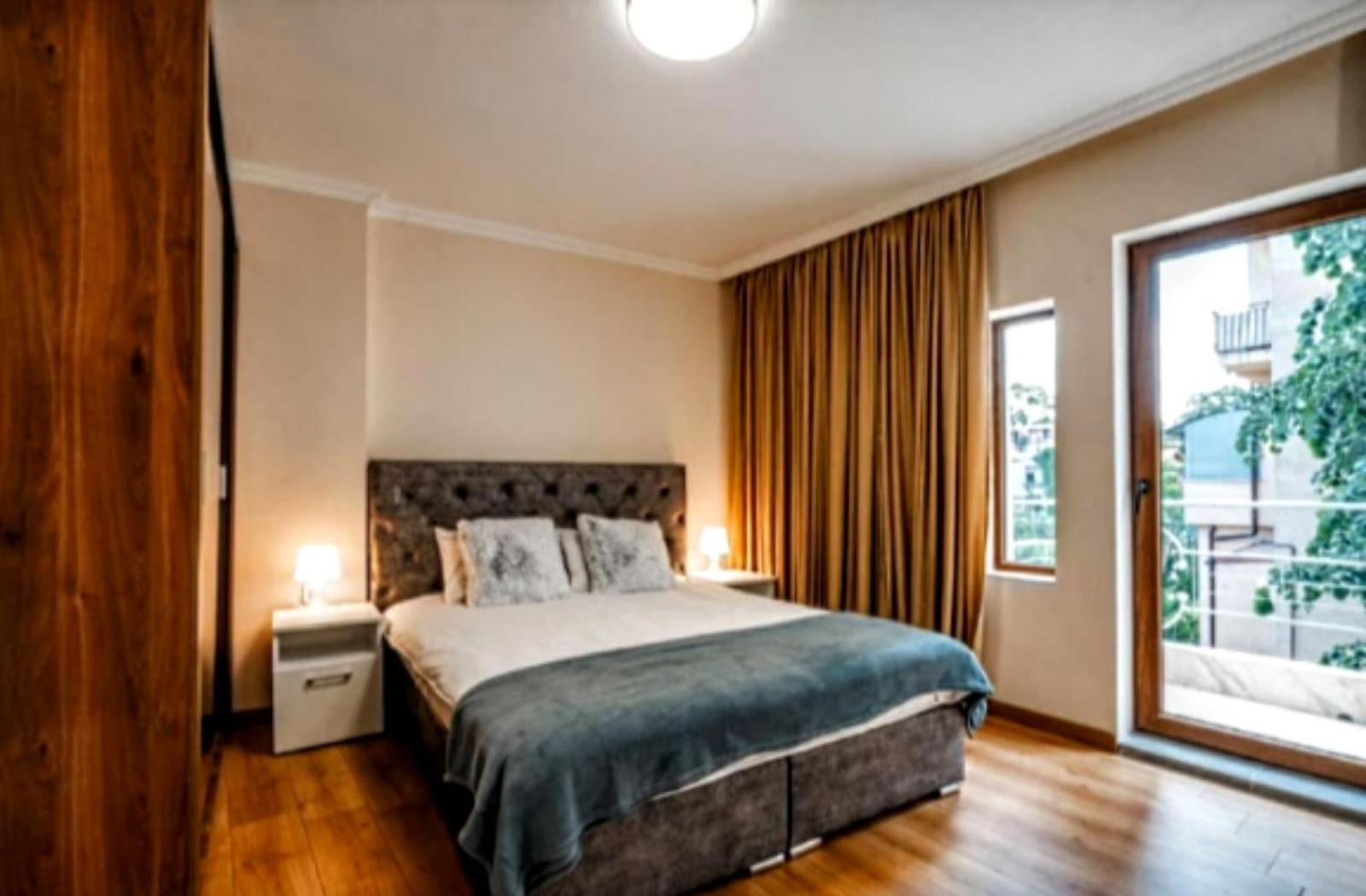 2-Bedroom Flat - Sunny Balcony พลอฟดิฟ ภายนอก รูปภาพ