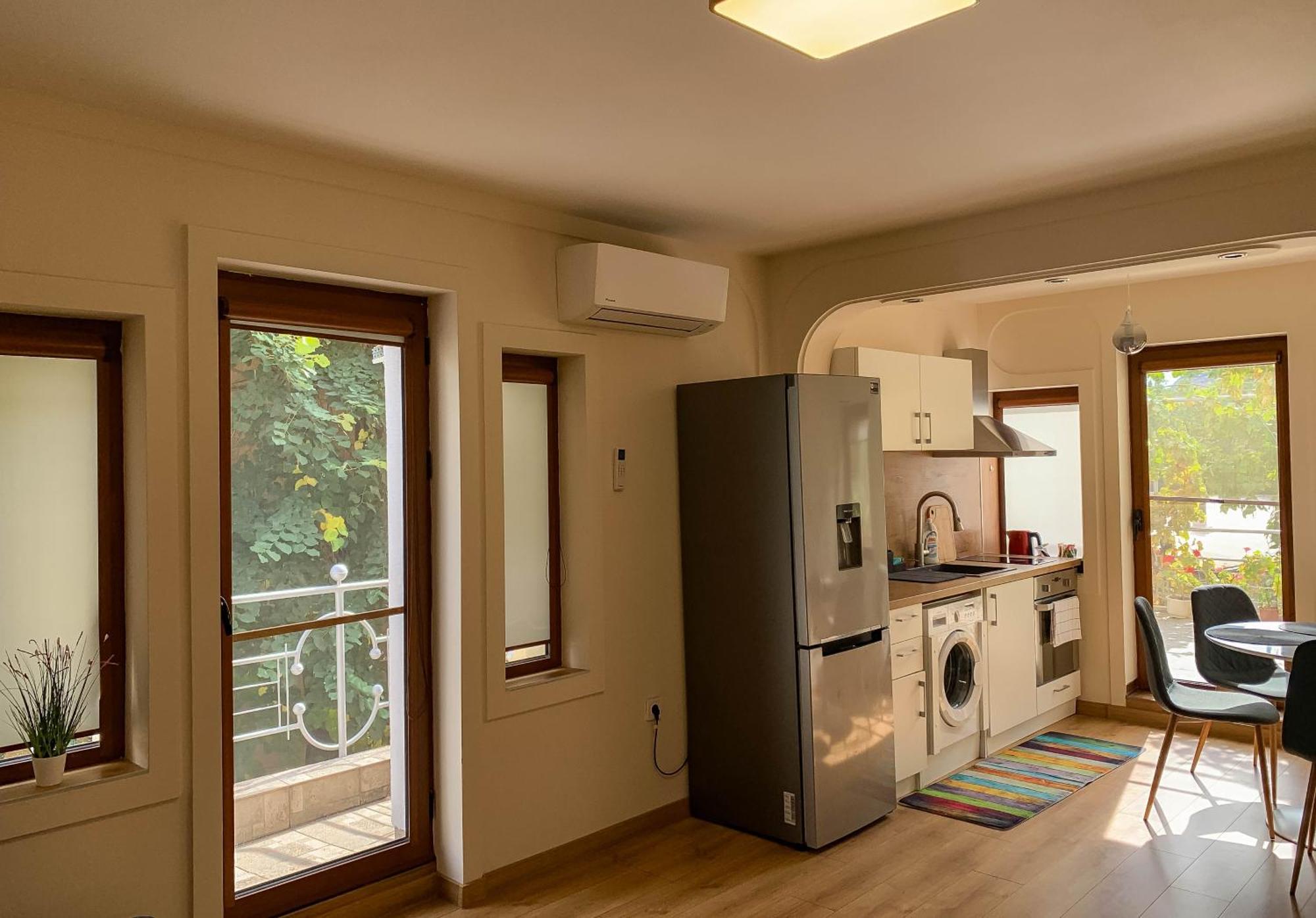 2-Bedroom Flat - Sunny Balcony พลอฟดิฟ ภายนอก รูปภาพ