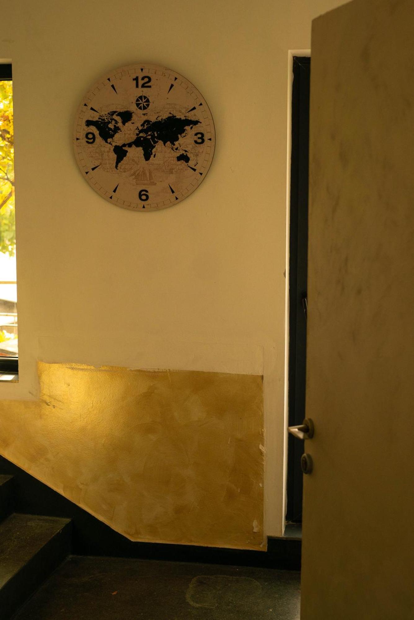 2-Bedroom Flat - Sunny Balcony พลอฟดิฟ ภายนอก รูปภาพ