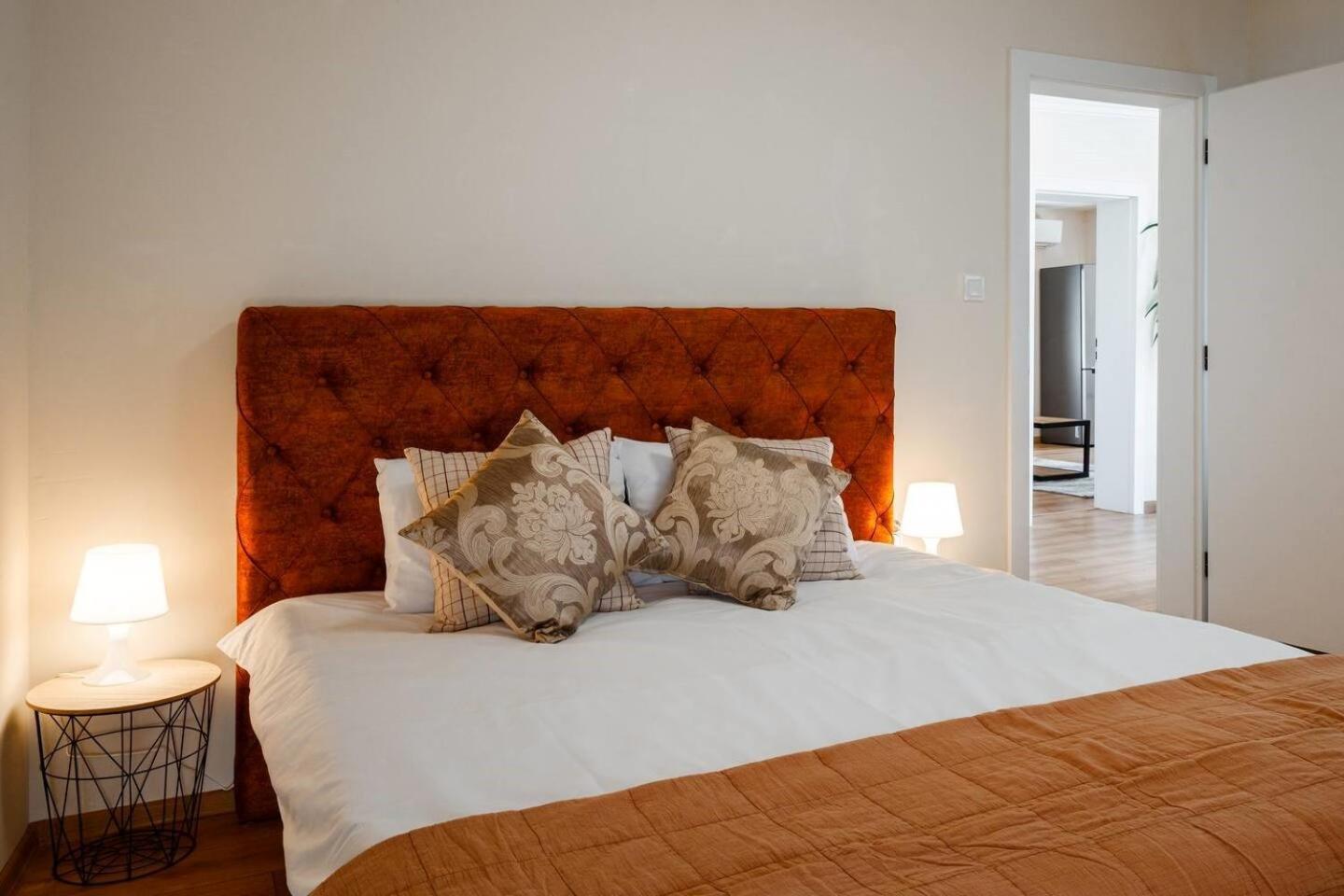 2-Bedroom Flat - Sunny Balcony พลอฟดิฟ ภายนอก รูปภาพ