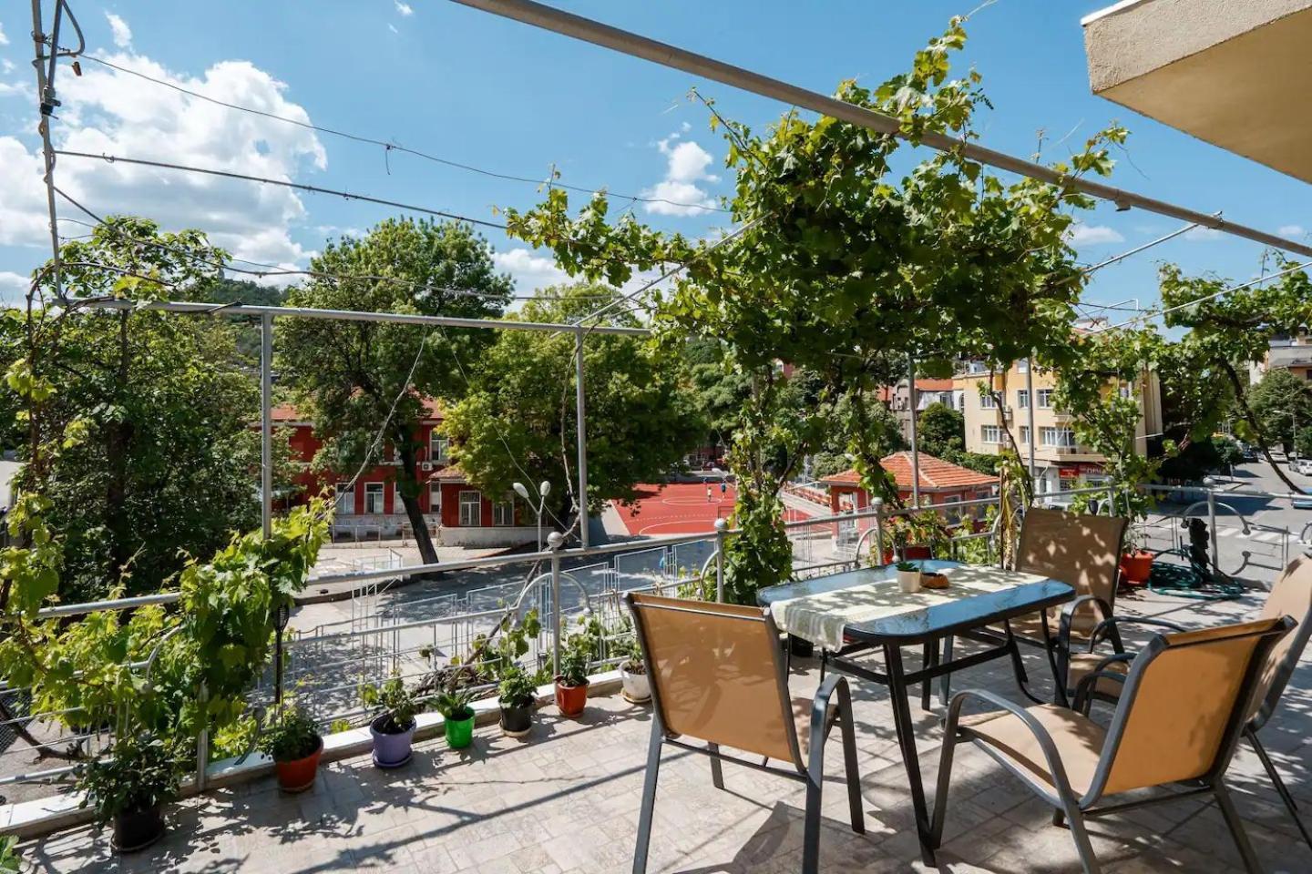 2-Bedroom Flat - Sunny Balcony พลอฟดิฟ ภายนอก รูปภาพ